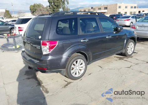 2011 Subaru Forester 2.5X Premium z USA, uszkodzony, nr VIN JF2SHADC2BH743616